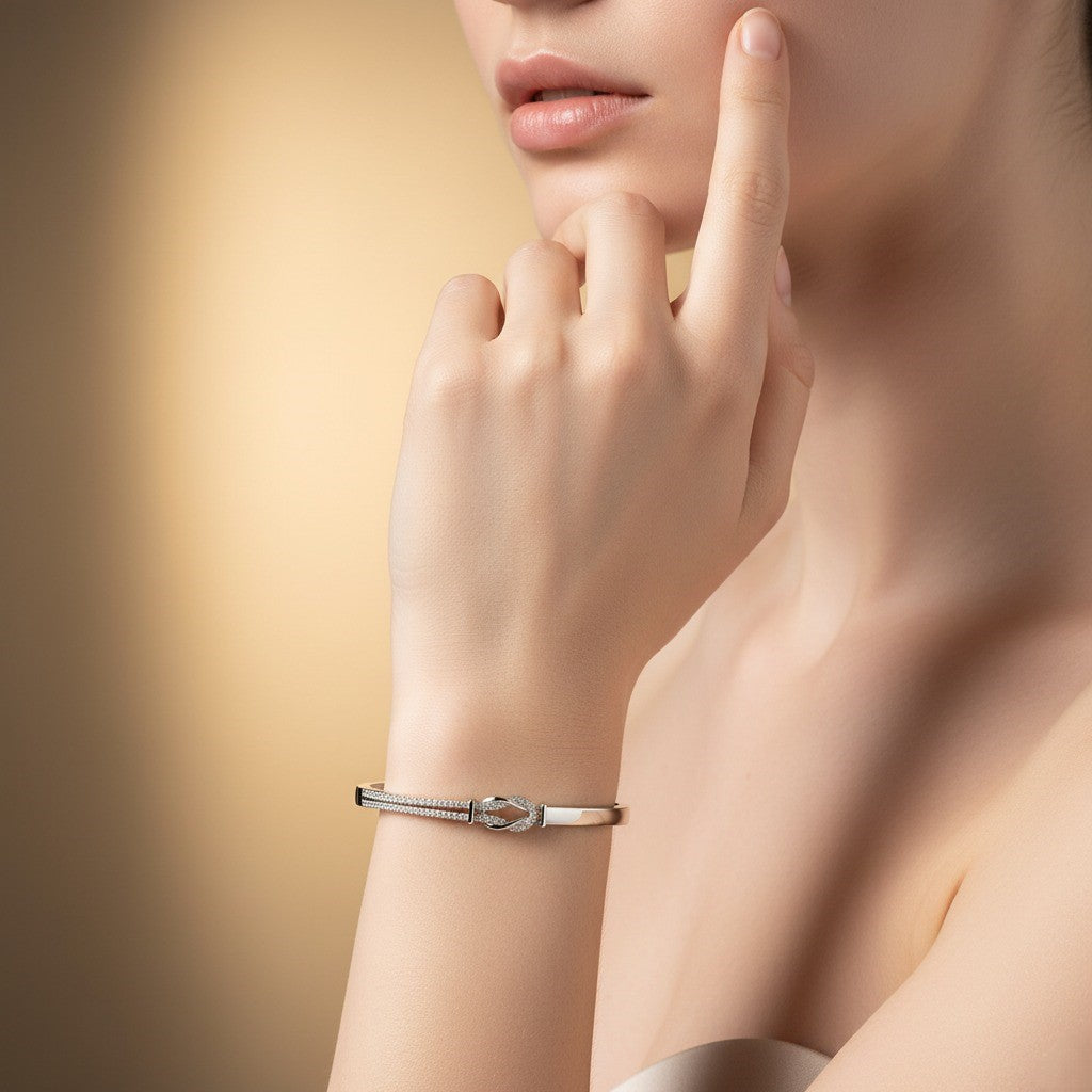 SilverMuse Charm – Dainty Design – All- Day Wear