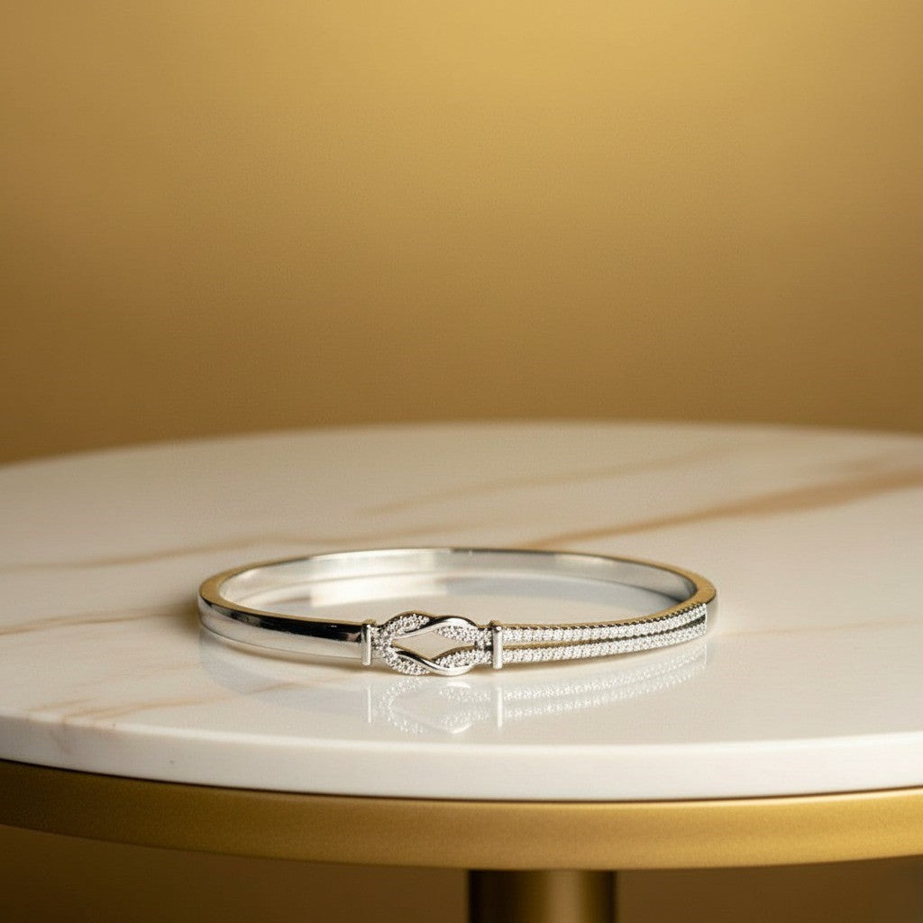 SilverMuse Charm – Dainty Design – All- Day Wear